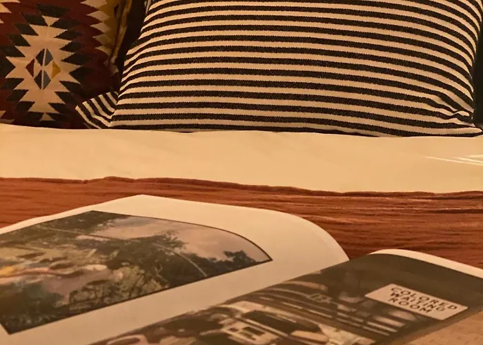 Mini Loft De Charme Au Coeur De La アパート ディジョン